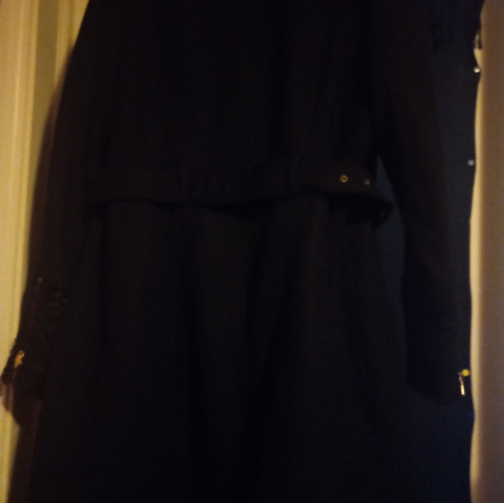 Guess Dress Coat with Belt size lrg - Picture 2 of 2